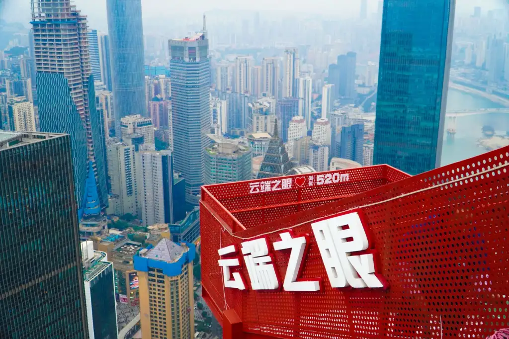 商业小区出入口管理方案：车牌识别与快速道闸一体化设计