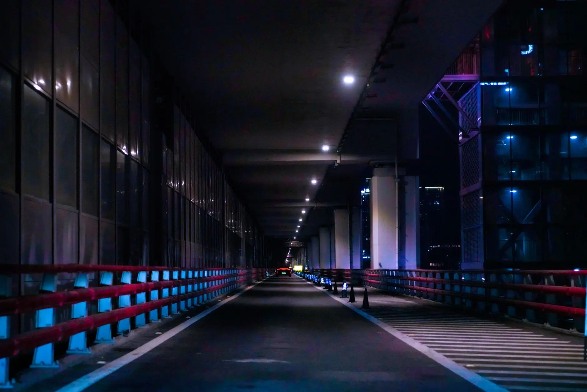 小区停车场车牌识别系统选型指南:道闸参数与适配场景详解