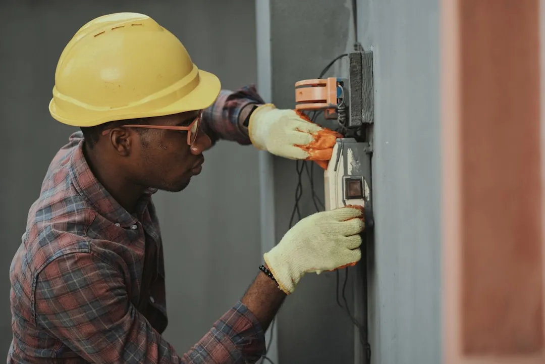 湖北霆振服科技智能道闸与车牌识别系统技术优势解析